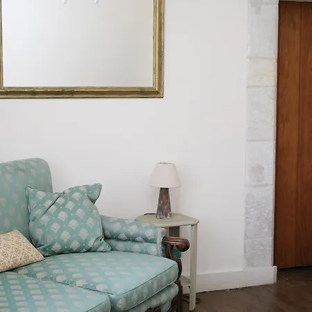 Oda ve Kahvaltı L'hotel Chene Vert *
